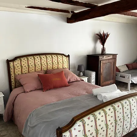 Bed & Breakfast Sous La Glycine 3*