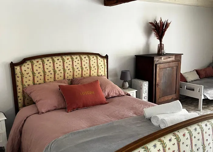 B&B Sous La Glycine 3*