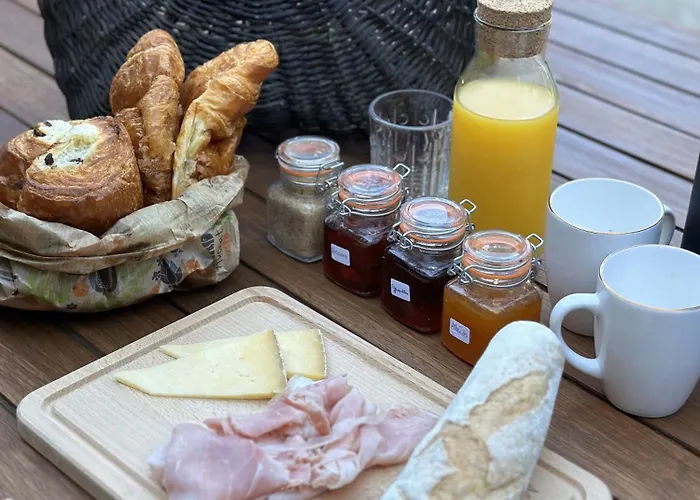 Sous La Glycine B&B 3*